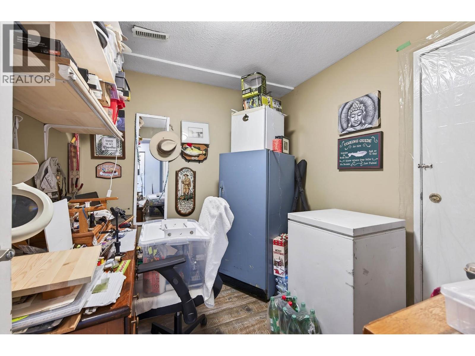 543 DESMOND STREET - 33