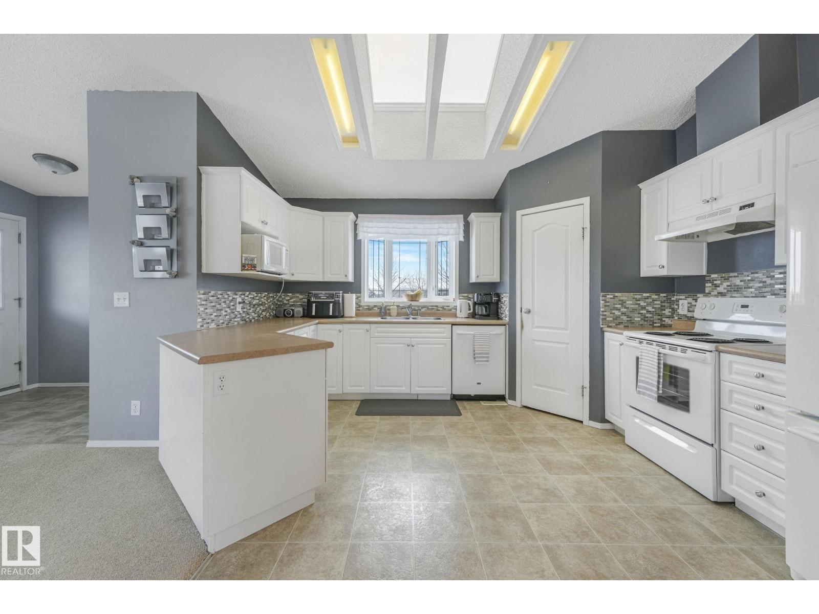 1080 ASPEN DR, Leduc