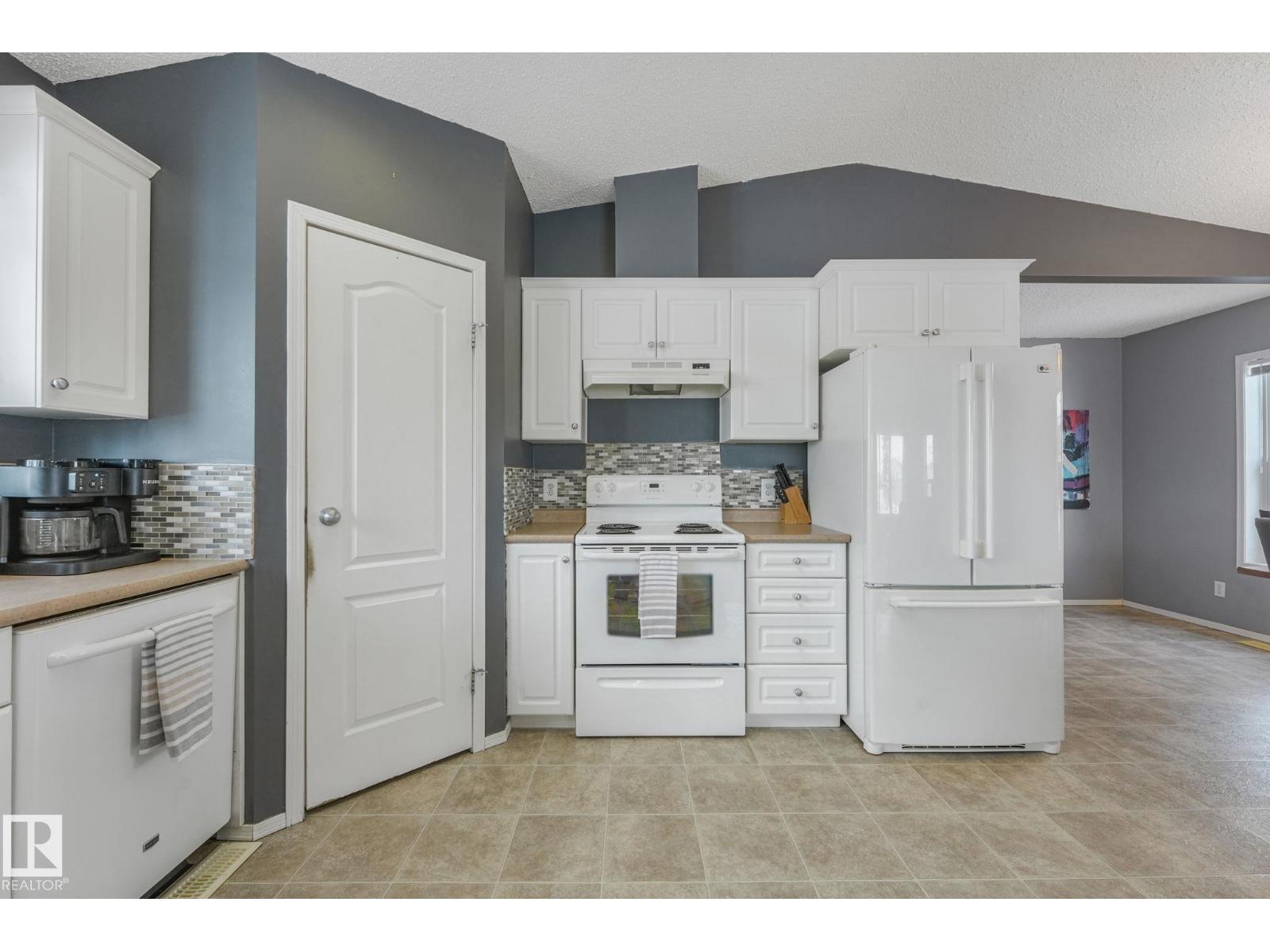 1080 ASPEN DR, Leduc