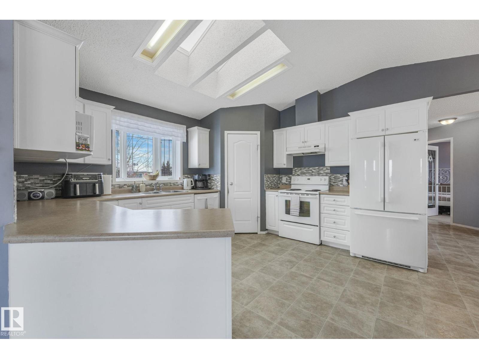 1080 ASPEN DR, Leduc