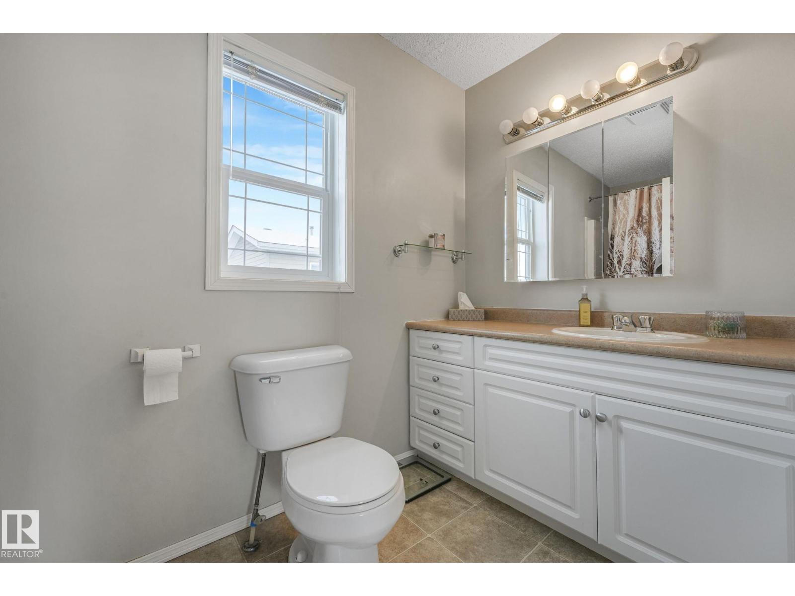 1080 ASPEN DR, Leduc