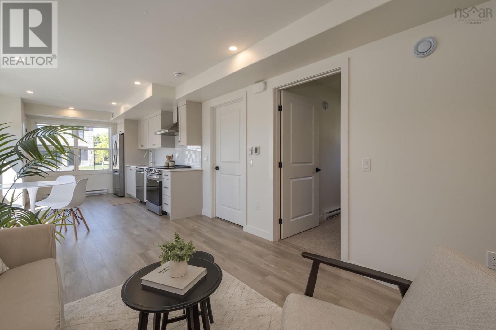 Property 36 of 47 of PC-1 2 Pearlgarden Close