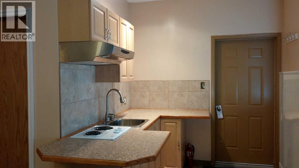 4417 50 Avenue - Photo 4 of 8, St. Paul, Alberta