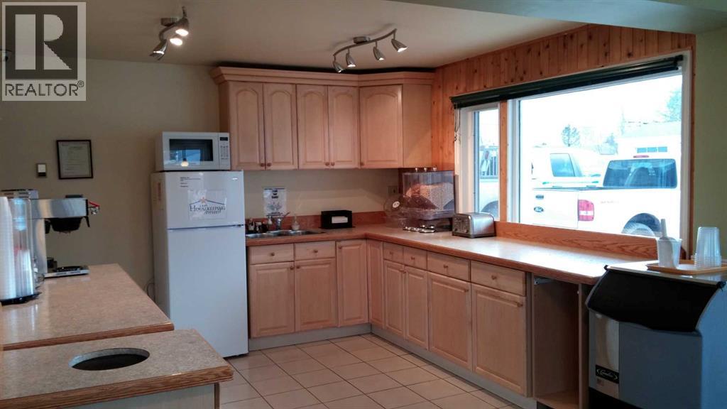 4417 50 Avenue - Photo 5 of 8, St. Paul, Alberta