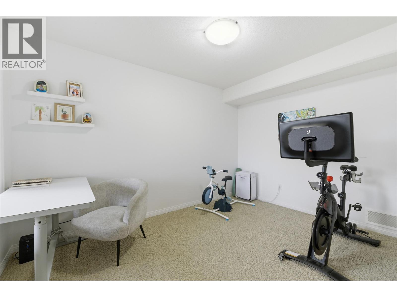 1492 Longley Crescent - 28
