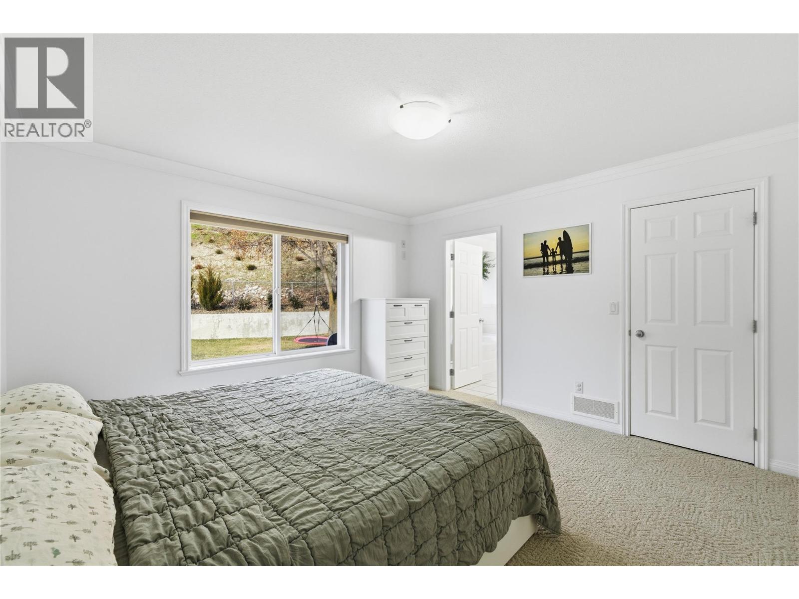 1492 Longley Crescent - 18