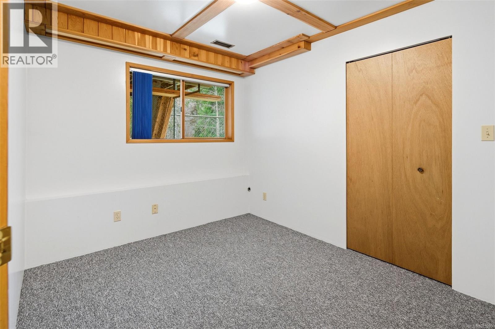 8335 Youbou Rd, Lake Cowichan