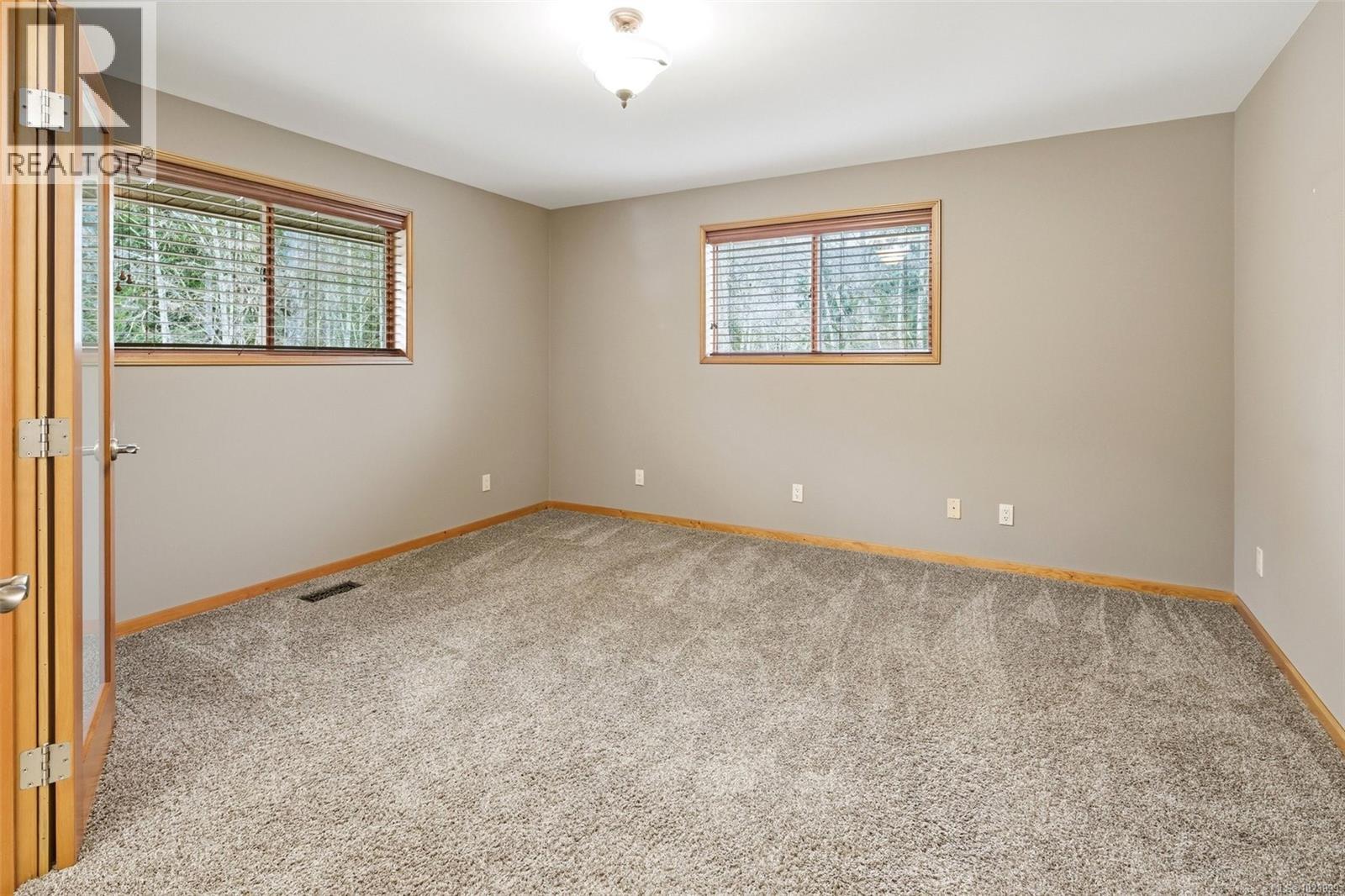 8335 Youbou Rd, Lake Cowichan