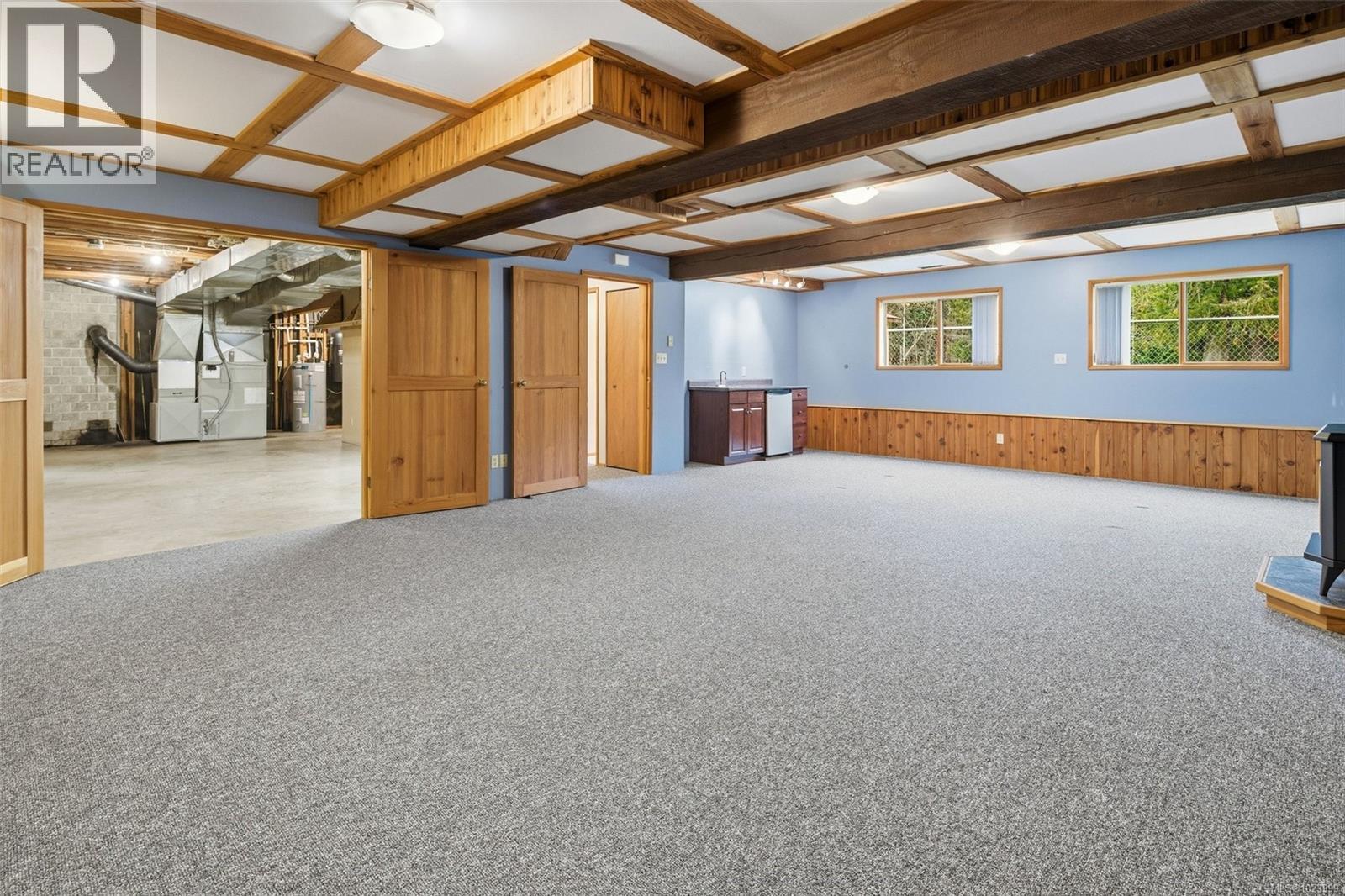 8335 Youbou Rd, Lake Cowichan