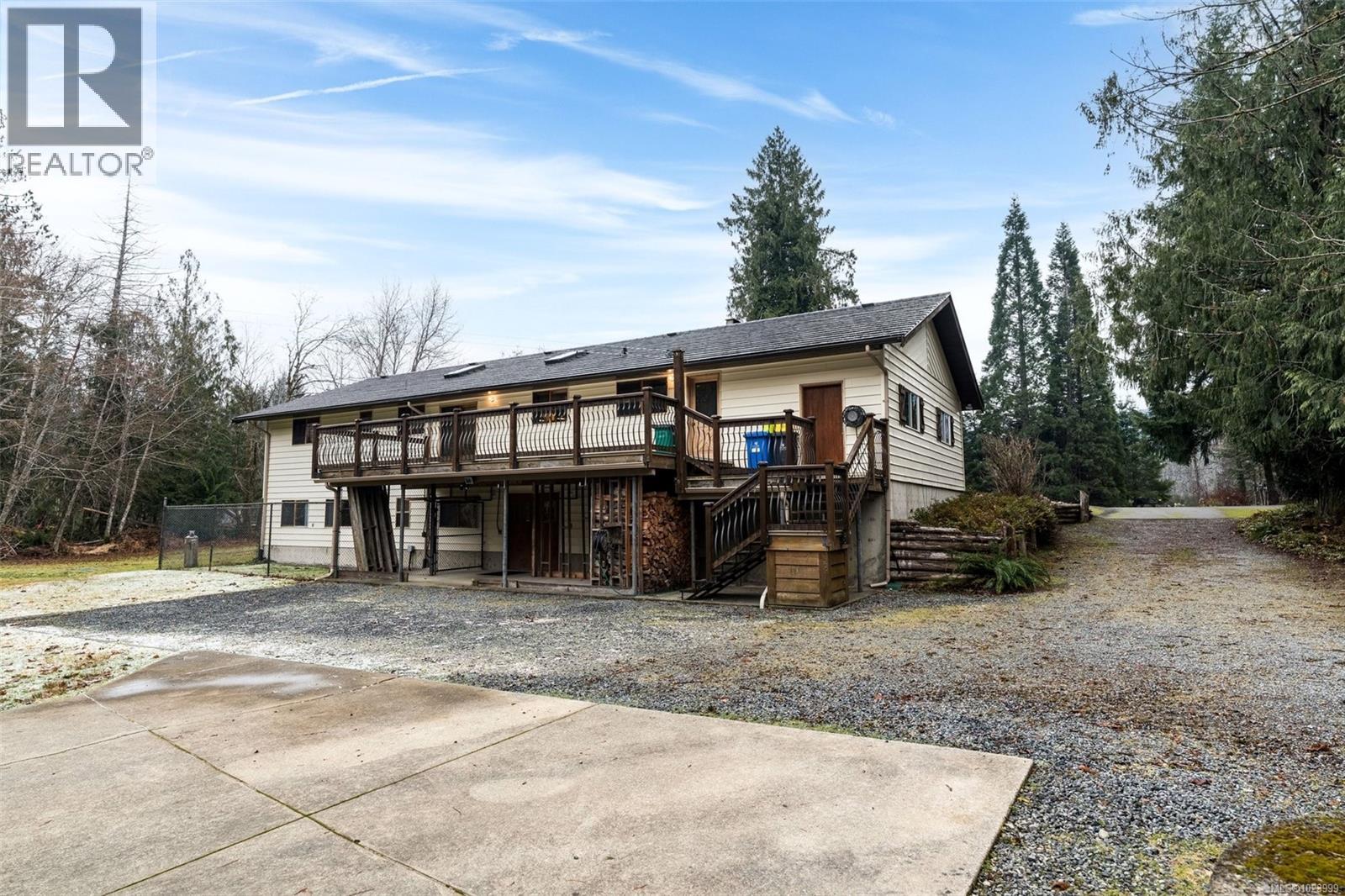 8335 Youbou Rd, Lake Cowichan