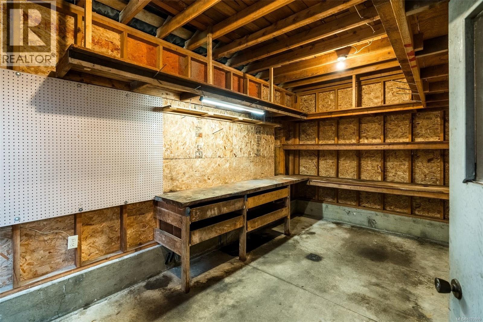 8335 Youbou Rd, Lake Cowichan