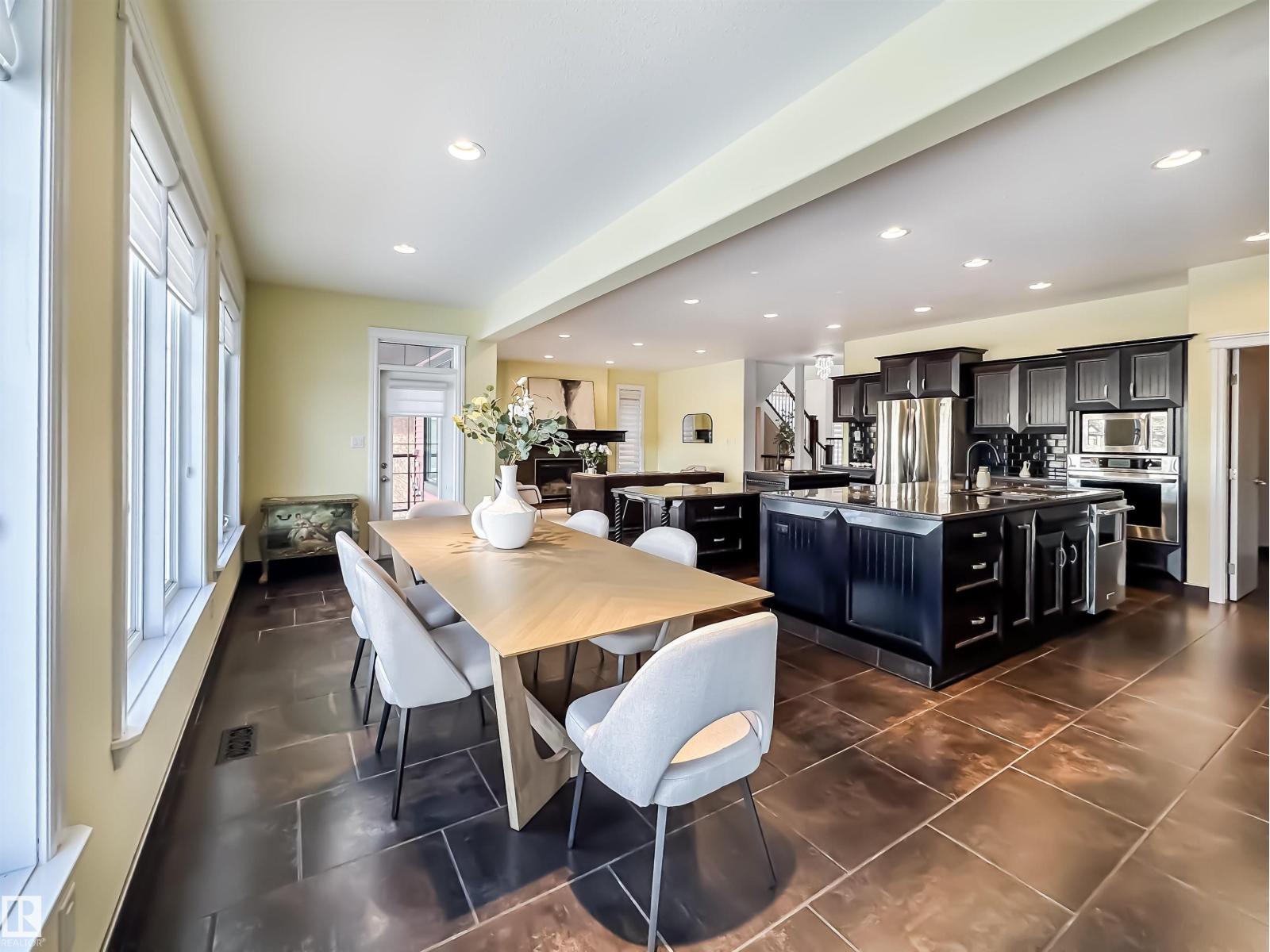 3438 WEST LD NW, Edmonton