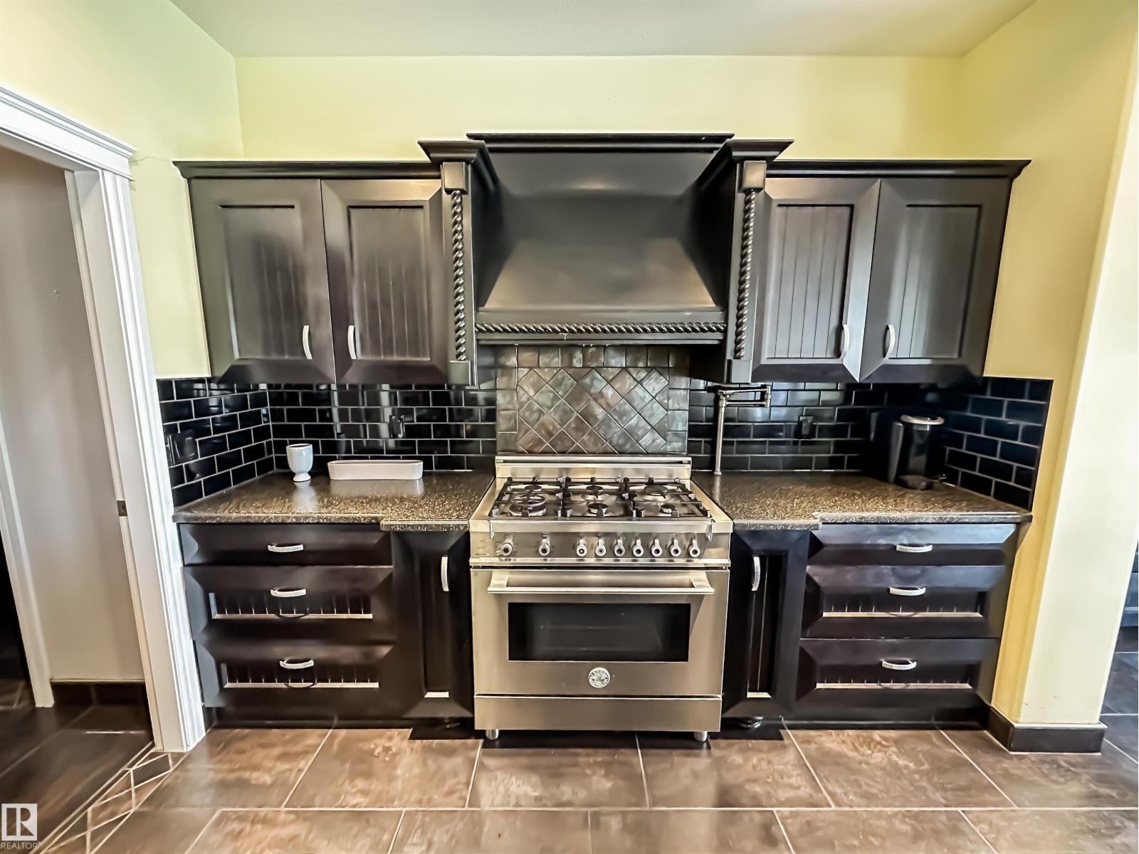 3438 WEST LD NW, Edmonton