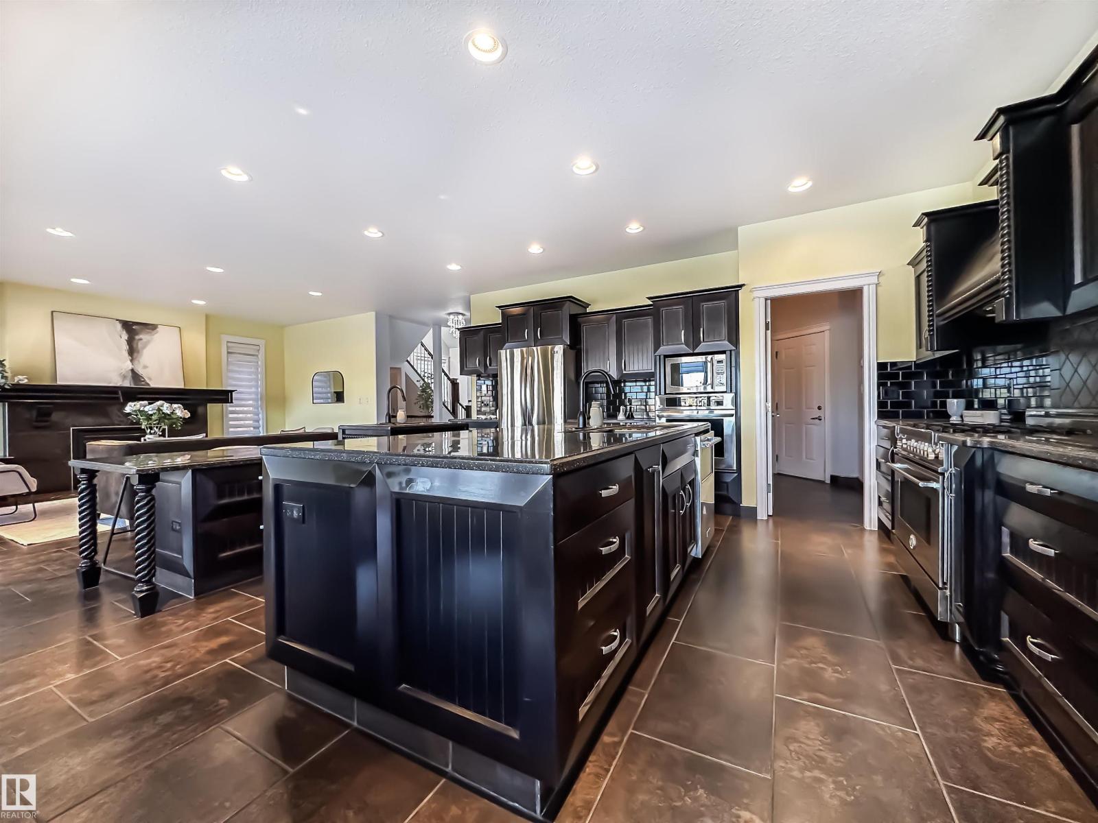 3438 WEST LD NW, Edmonton