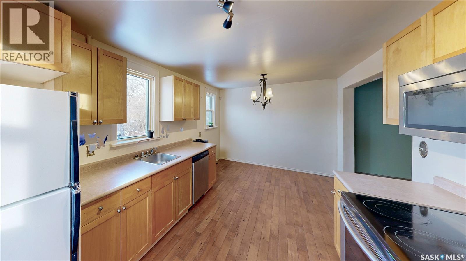 1138 PRINCESS STREET - 9