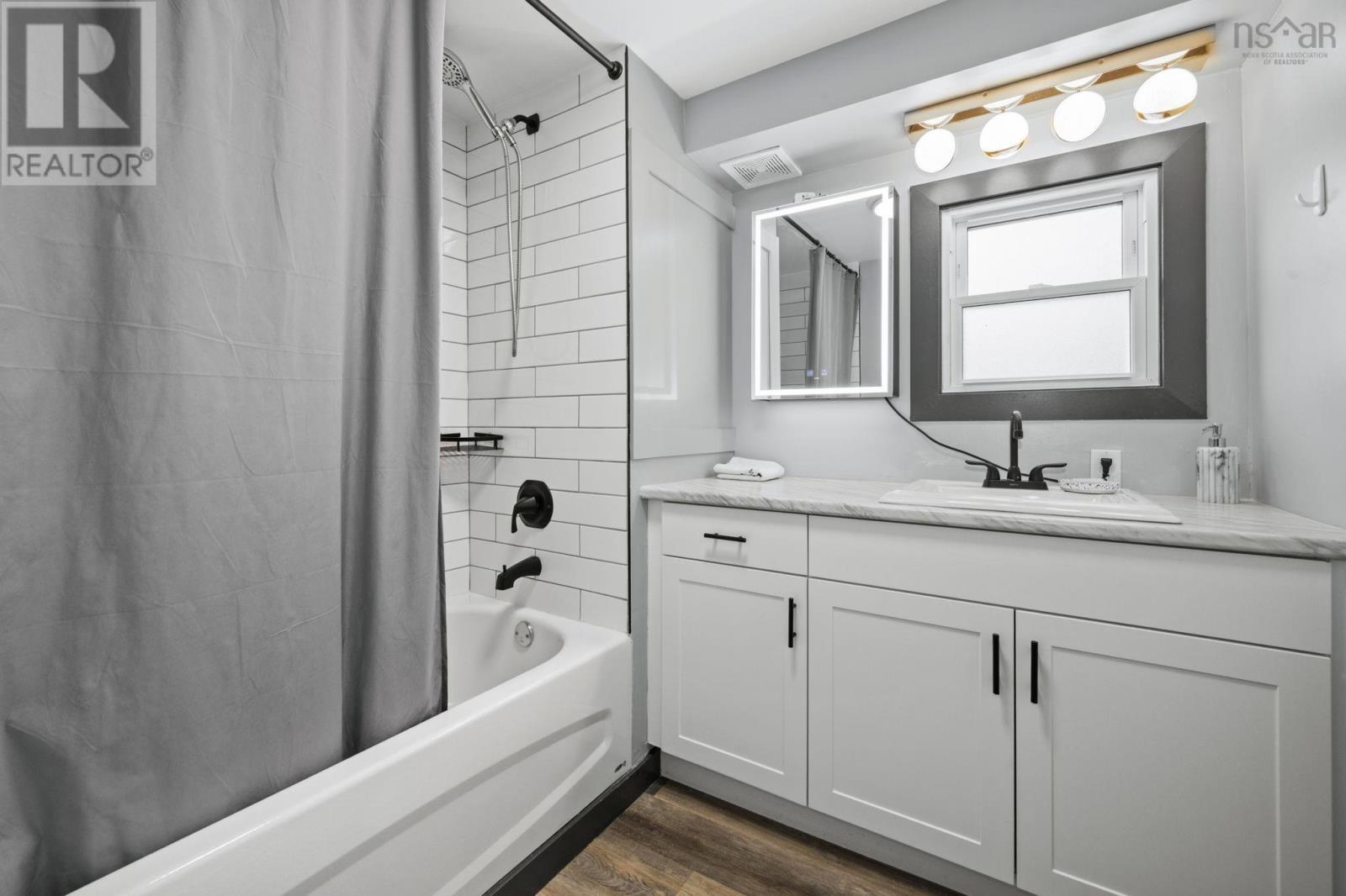 Property 20 of 29 of 12 Stanley Street