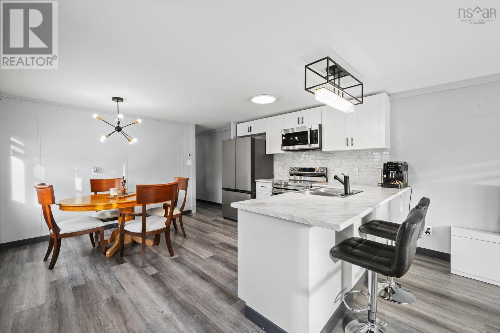 Property 3 of 29 of 12 Stanley Street