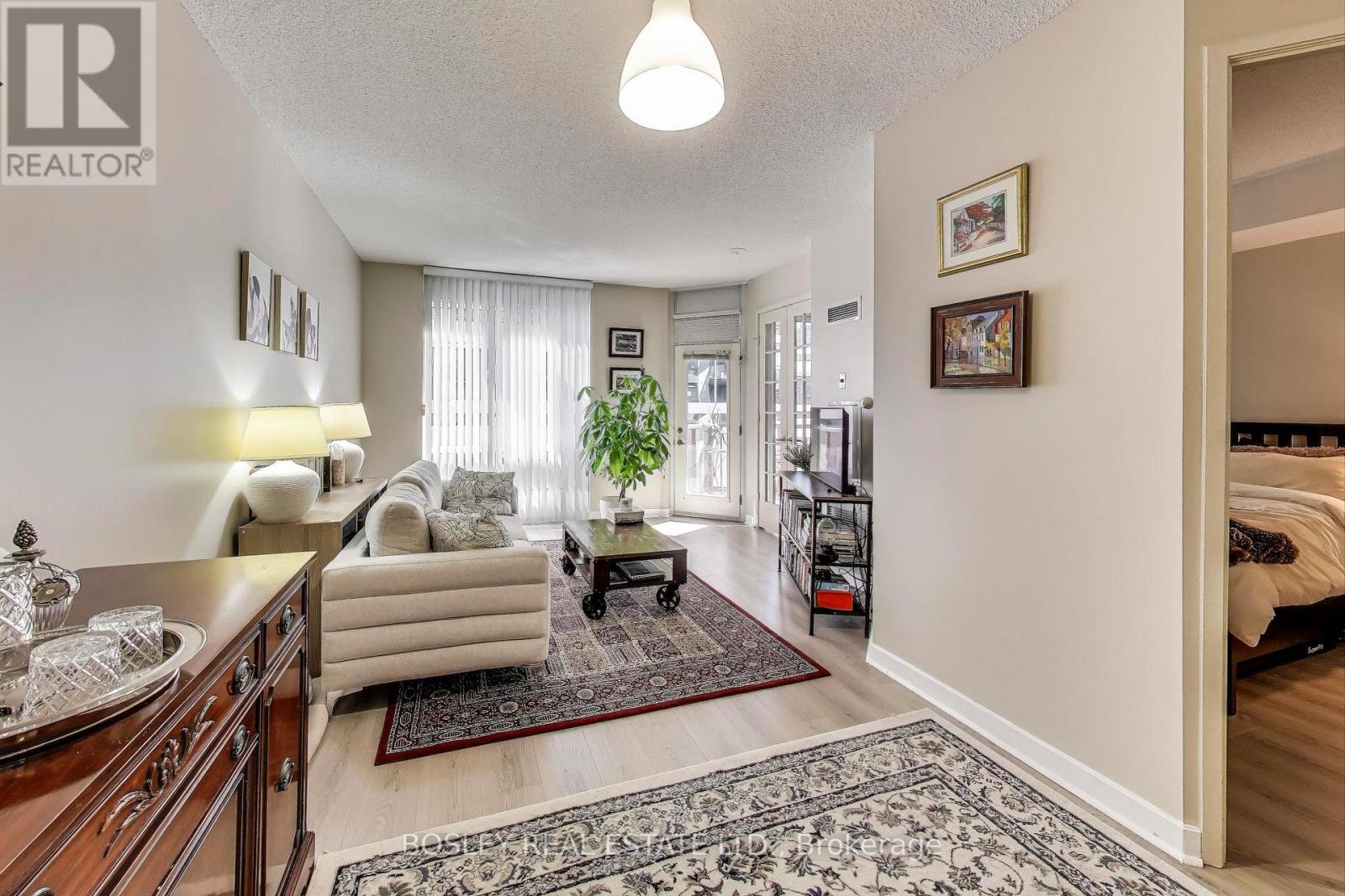 #1007 85 BLOOR STREET E - 7