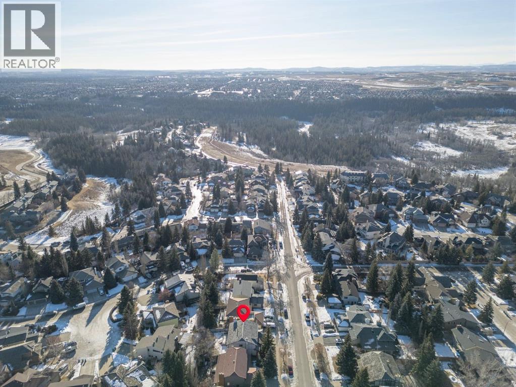 Single Family House for Sale in  Woodacres Drive SW Woodbine Calgary 