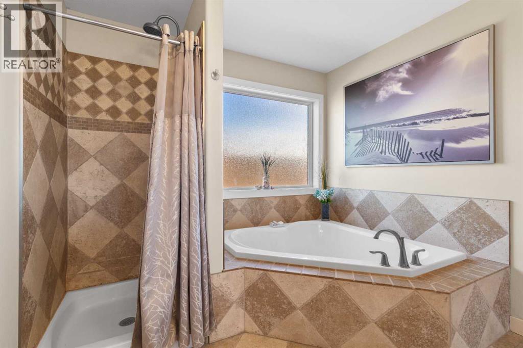 7008 Henners Gate, Lacombe