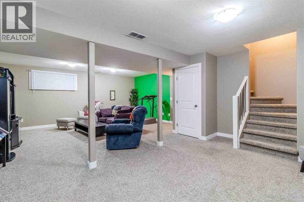 7008 Henners Gate, Lacombe