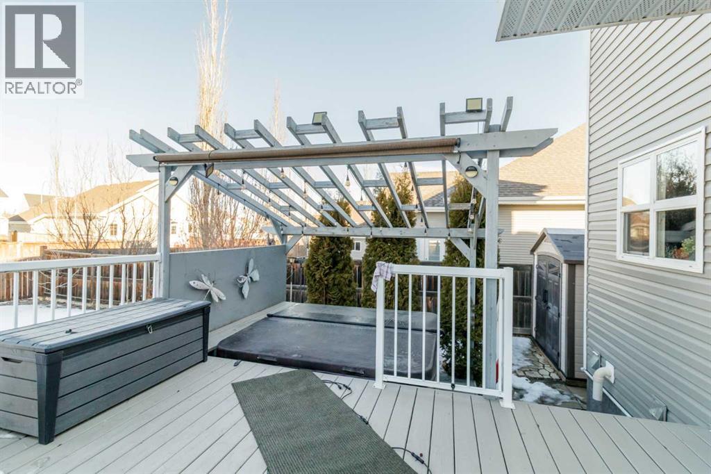 7008 Henners Gate, Lacombe