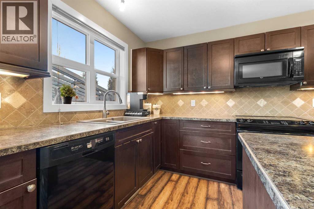 7008 Henners Gate, Lacombe