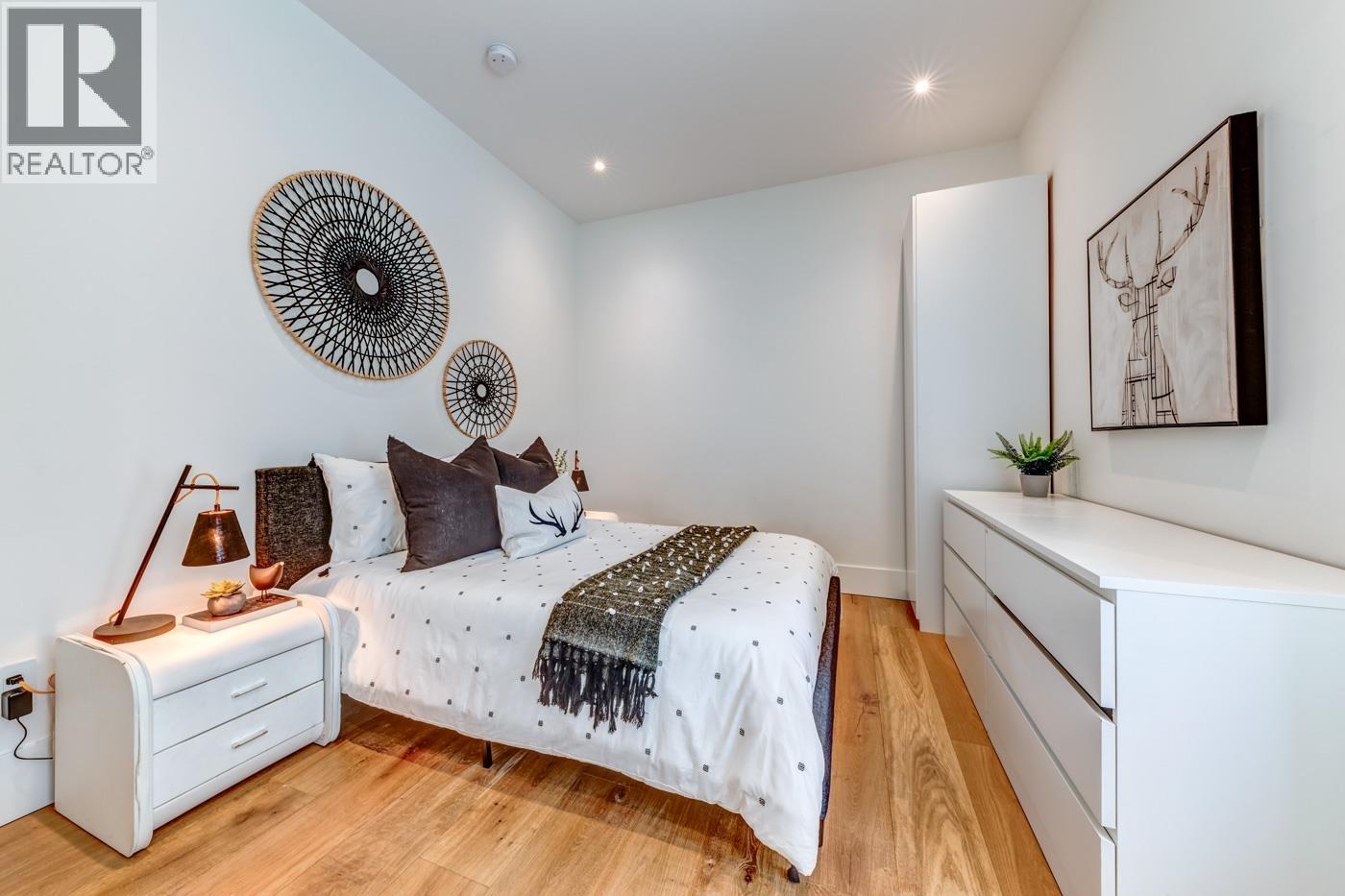 8224 ALPINE WAY, Whistler