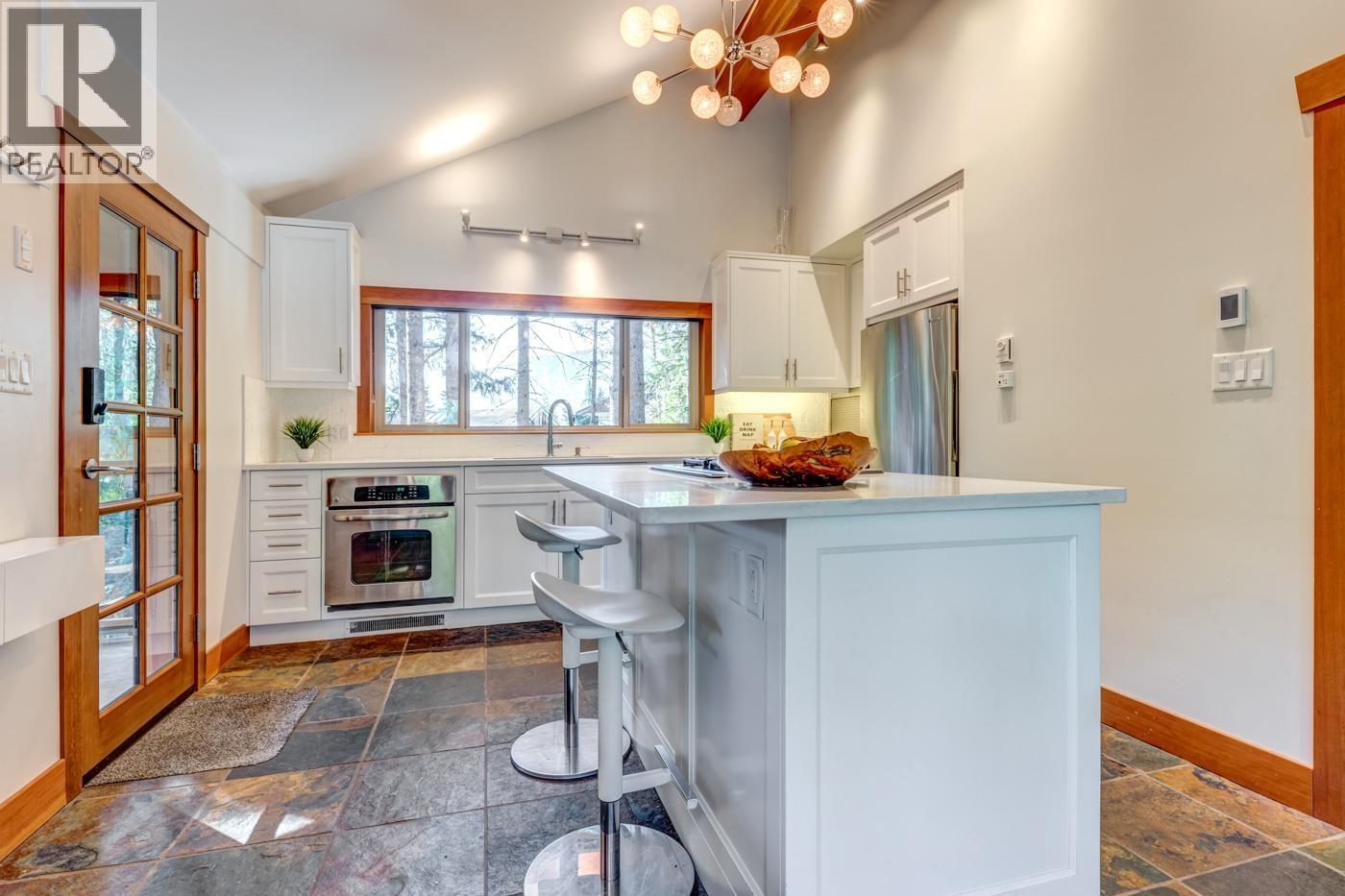 8224 ALPINE WAY, Whistler