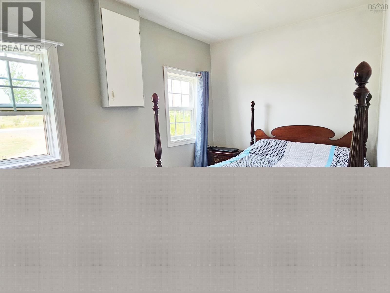 Property 13 of 20 of 4606 Highway 2