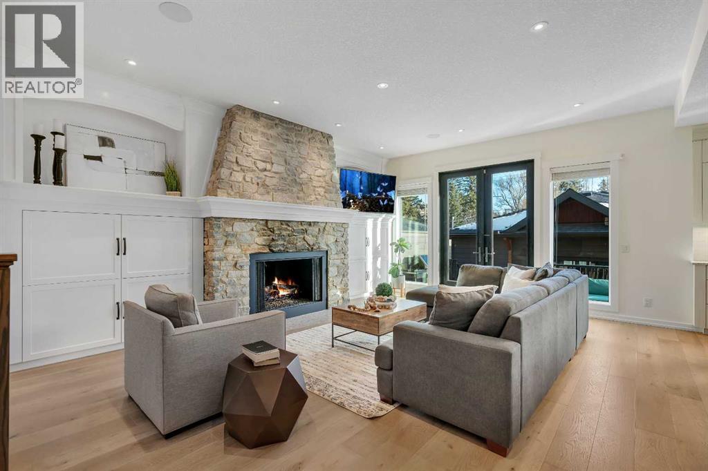 Single Family House for Sale in  Bowwater Crescent NW Bowness Calgary 