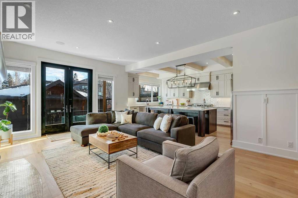 Single Family House for Sale in  Bowwater Crescent NW Bowness Calgary 