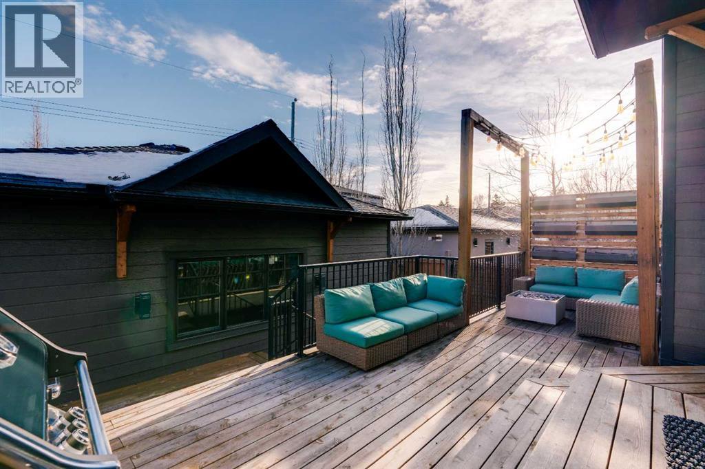 Single Family House for Sale in  Bowwater Crescent NW Bowness Calgary 