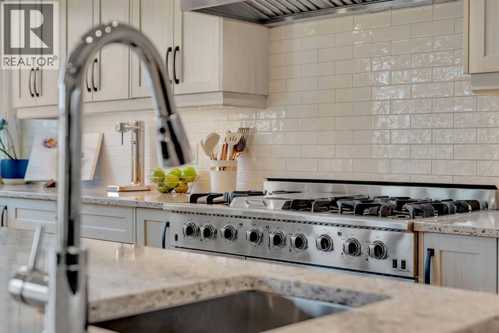 Single Family House for Sale in  Bowwater Crescent NW Bowness Calgary 