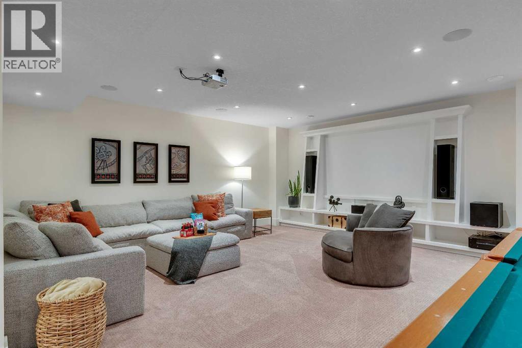 Single Family House for Sale in  Bowwater Crescent NW Bowness Calgary 