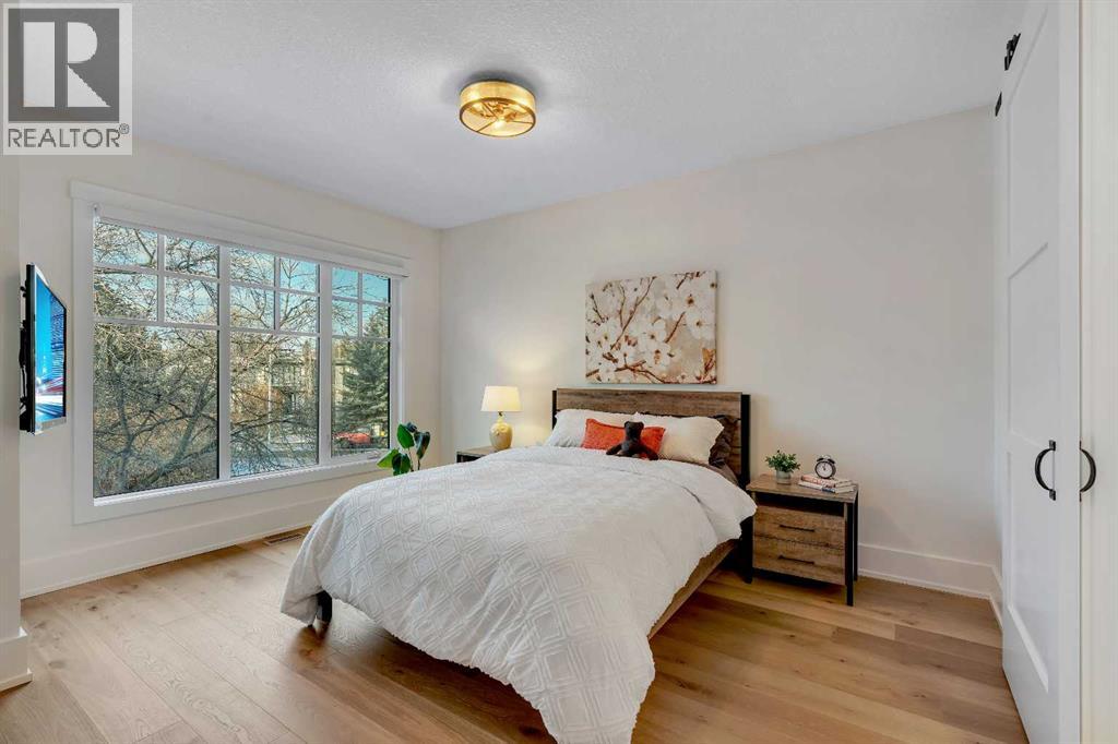 Single Family House for Sale in  Bowwater Crescent NW Bowness Calgary 