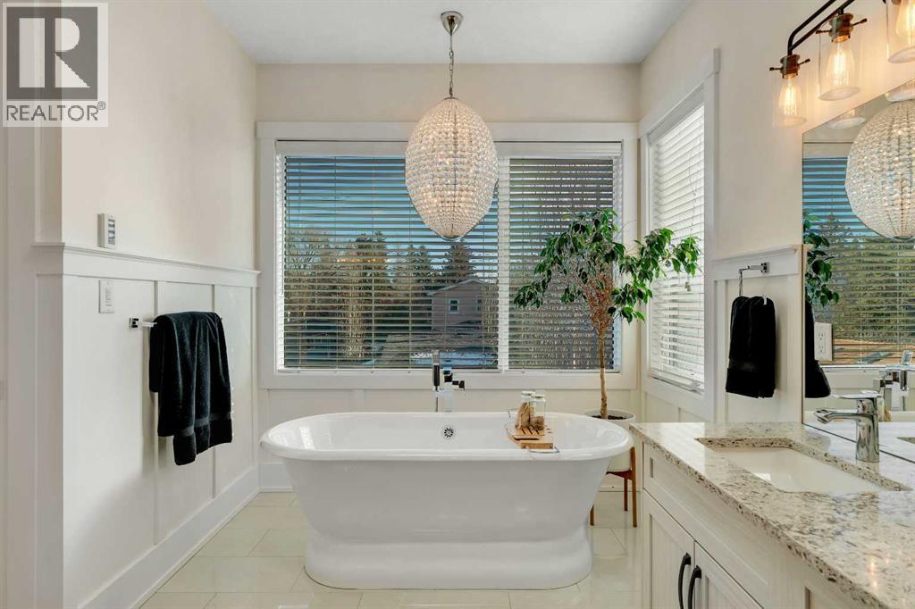 Single Family House for Sale in  Bowwater Crescent NW Bowness Calgary 