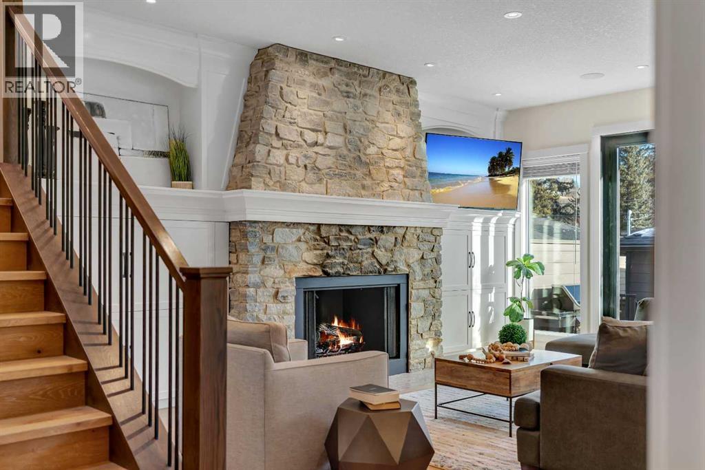 Single Family House for Sale in  Bowwater Crescent NW Bowness Calgary 