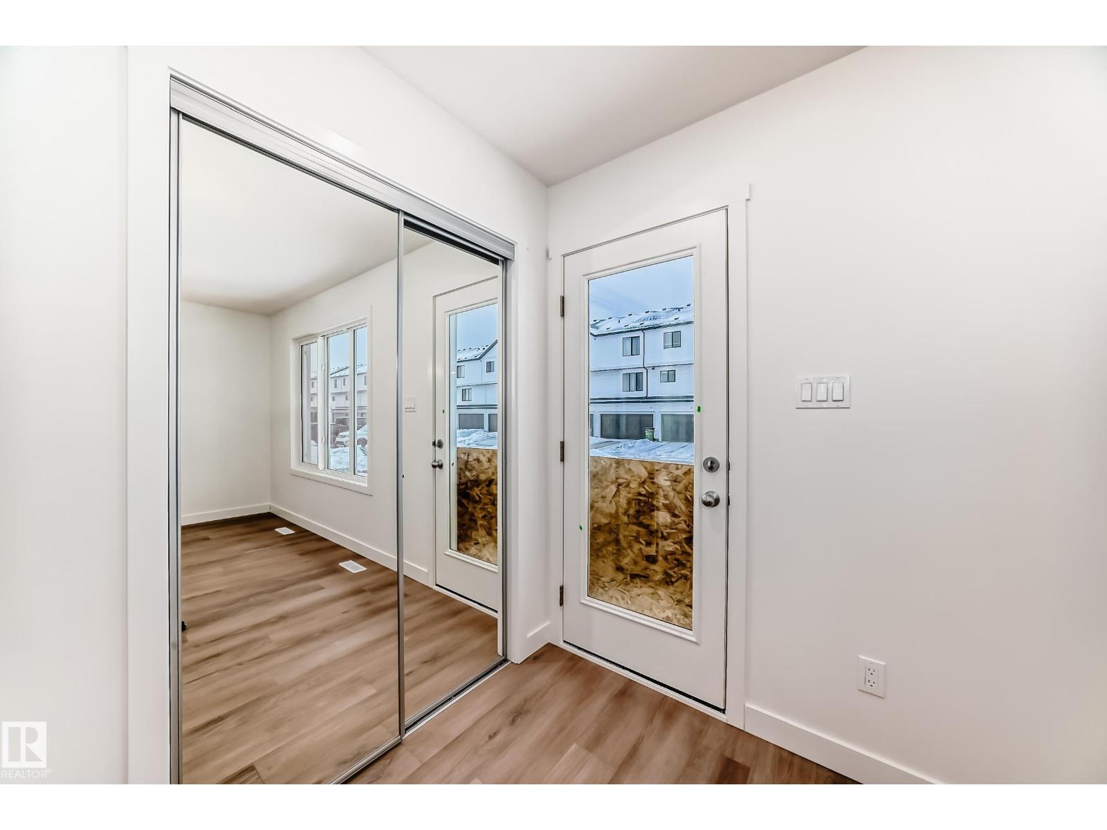 
          4619 177ave NW
            <br/>
            <span>Edmonton</span>
            , 
            <span>AB</span>
             <span>T5Y4B7</span>
         - Photo 12