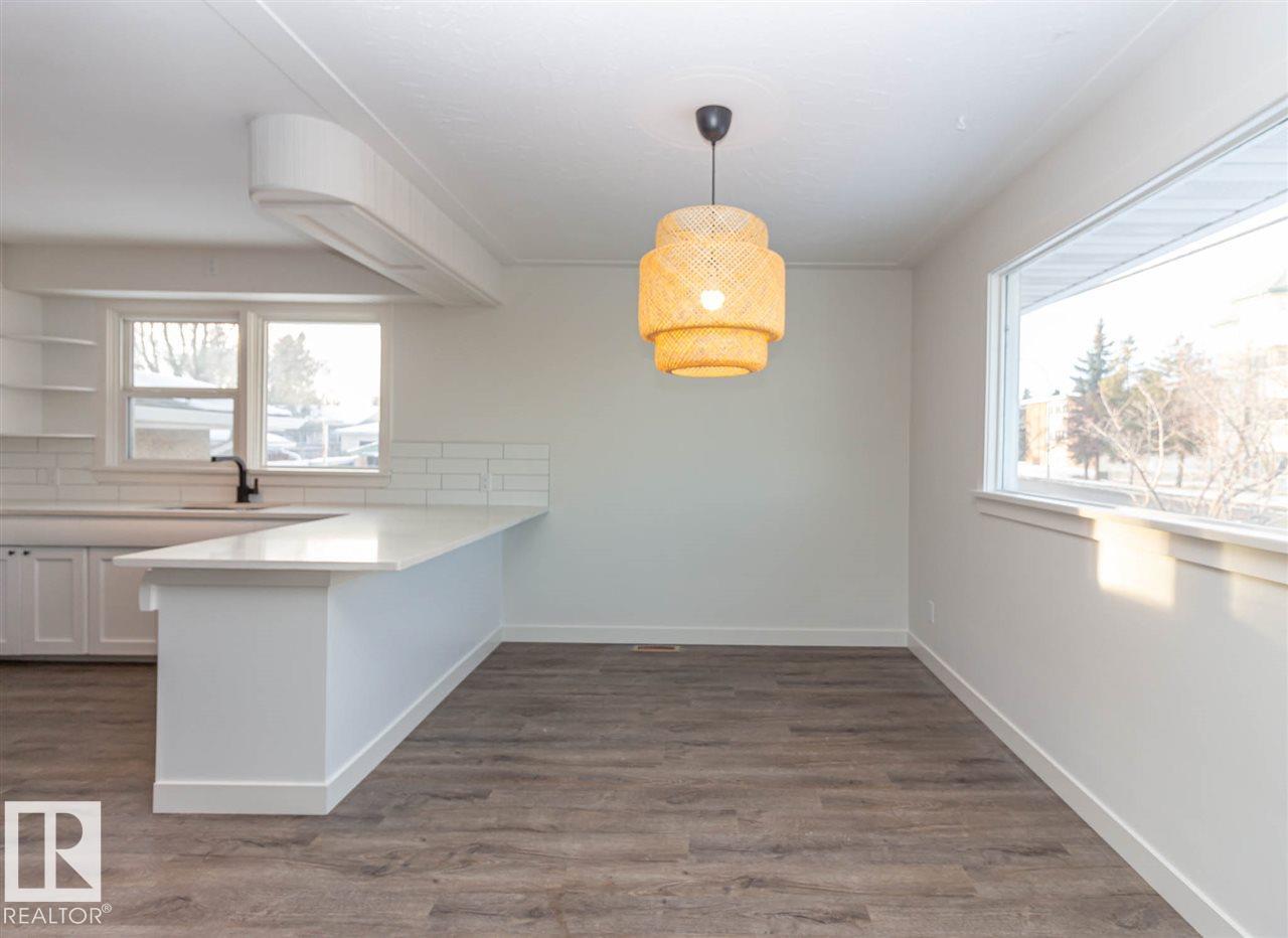 10536 76 ST NW - 11