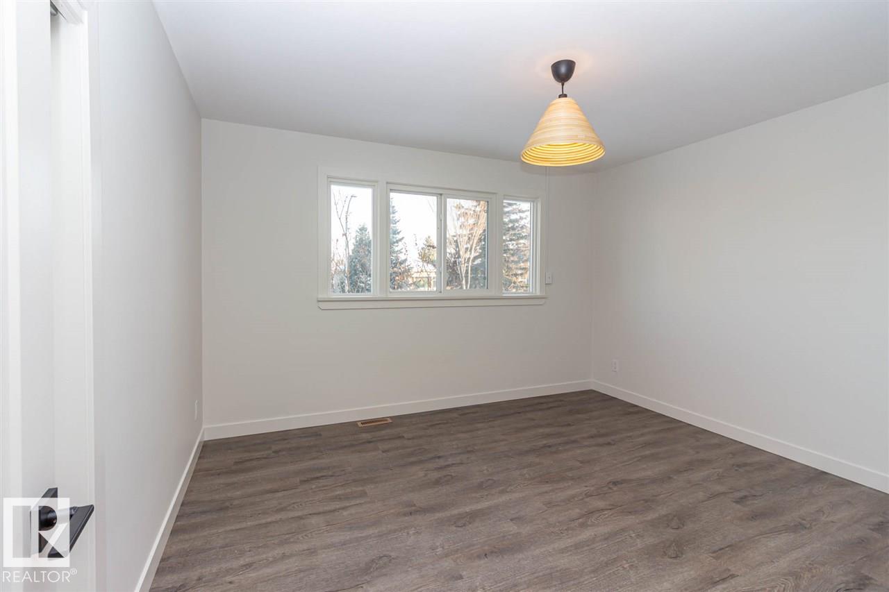 10536 76 ST NW - 23