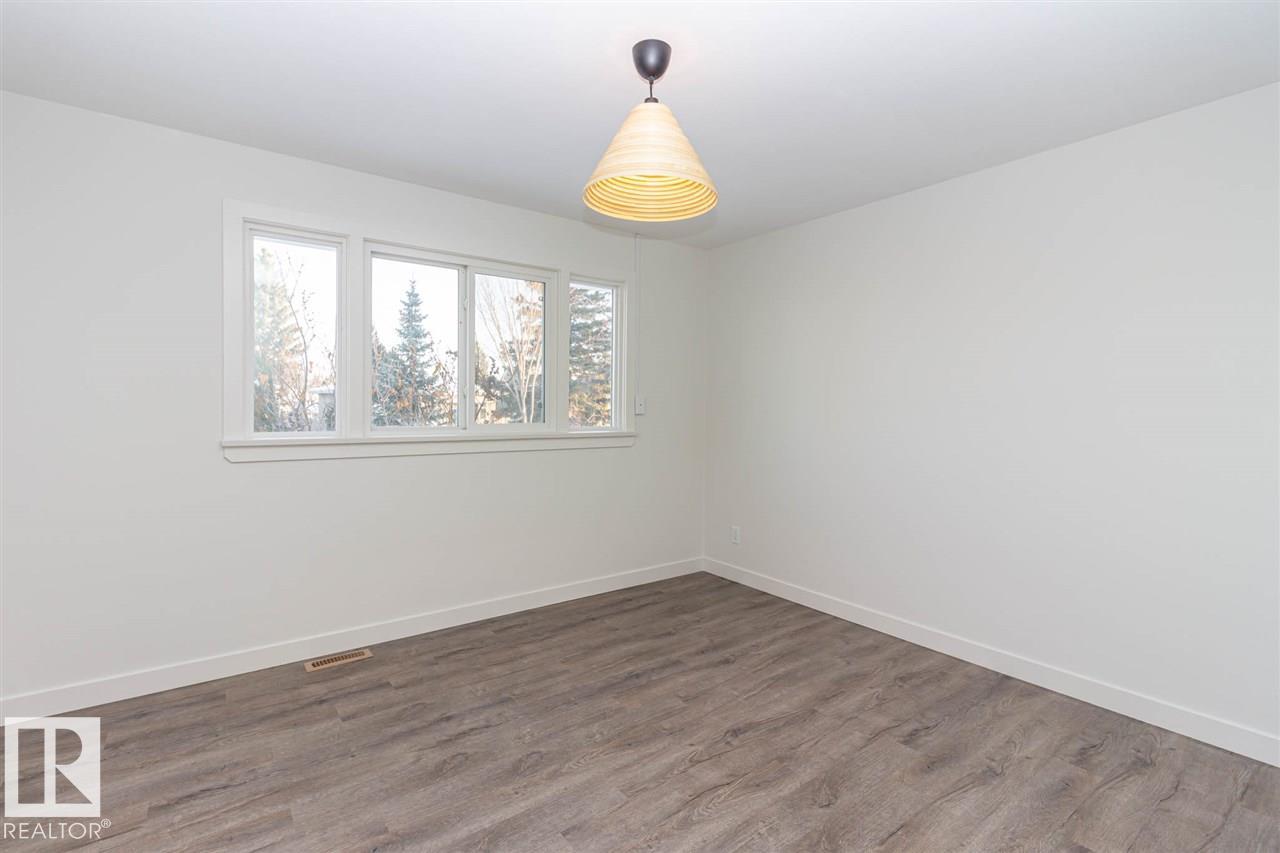 10536 76 ST NW - 24