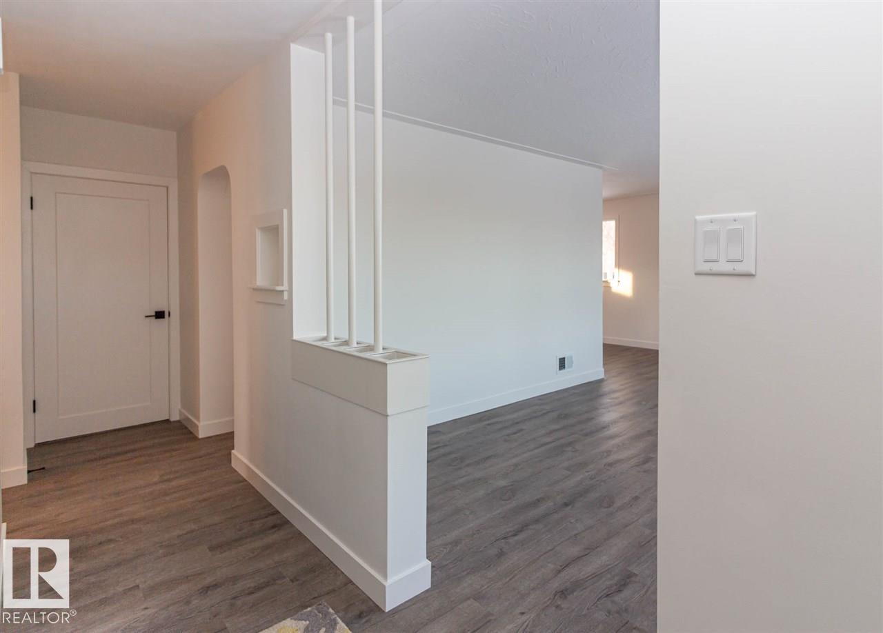 10536 76 ST NW - 3