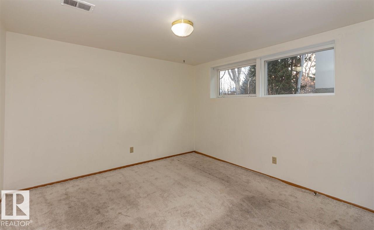 10536 76 ST NW - 34