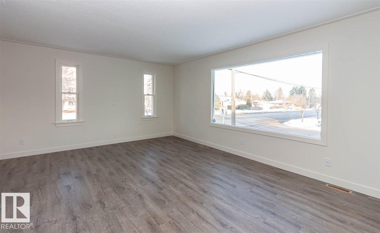 10536 76 ST NW - 6