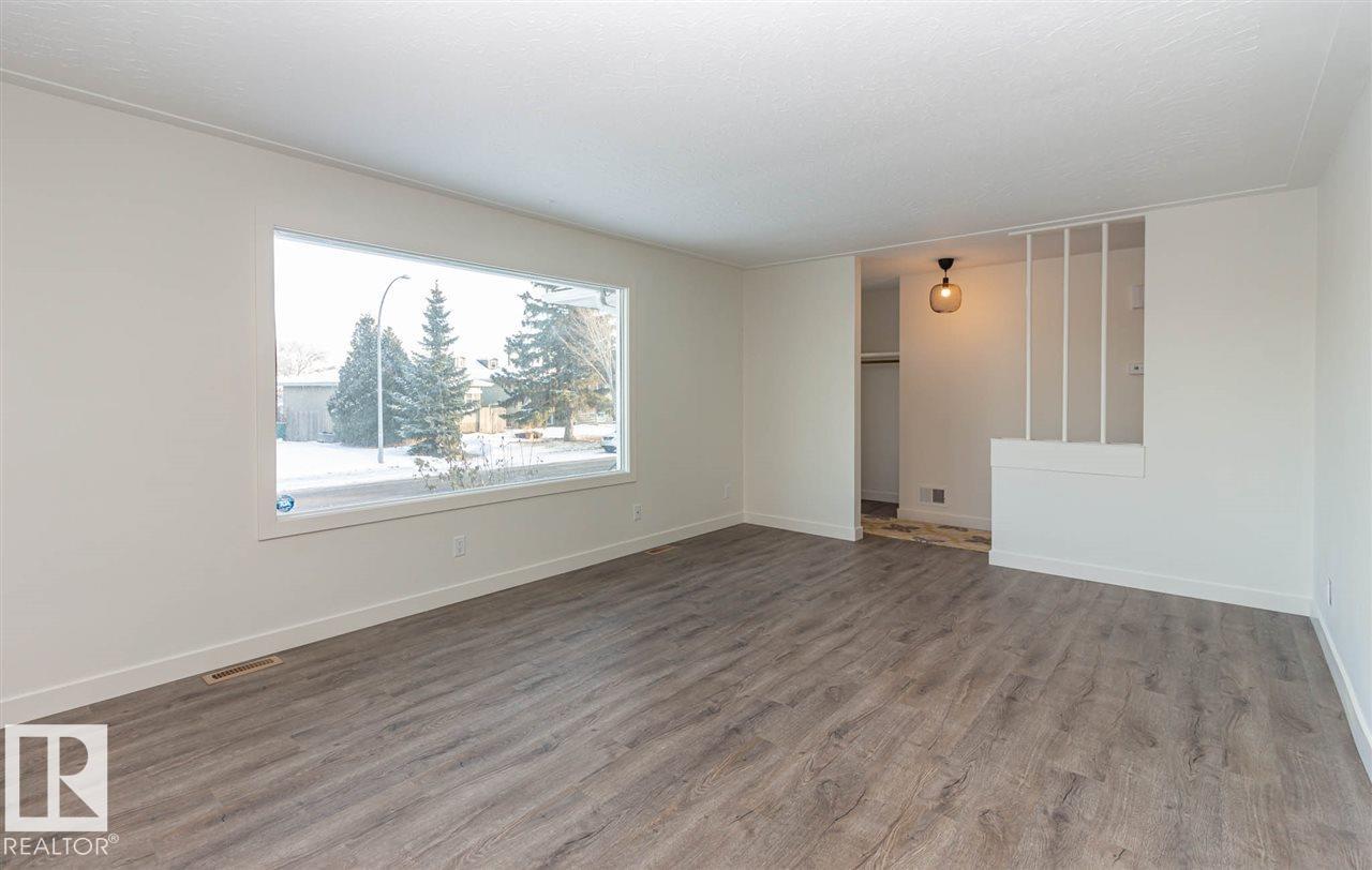 10536 76 ST NW - 9