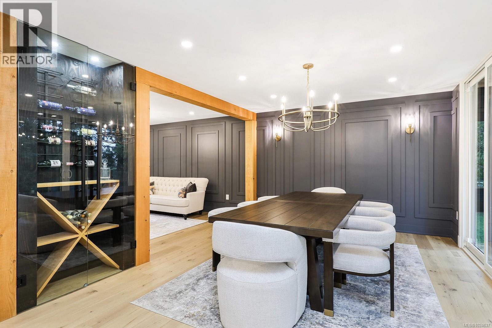 177 Sunningdale Rd E, Qualicum Beach