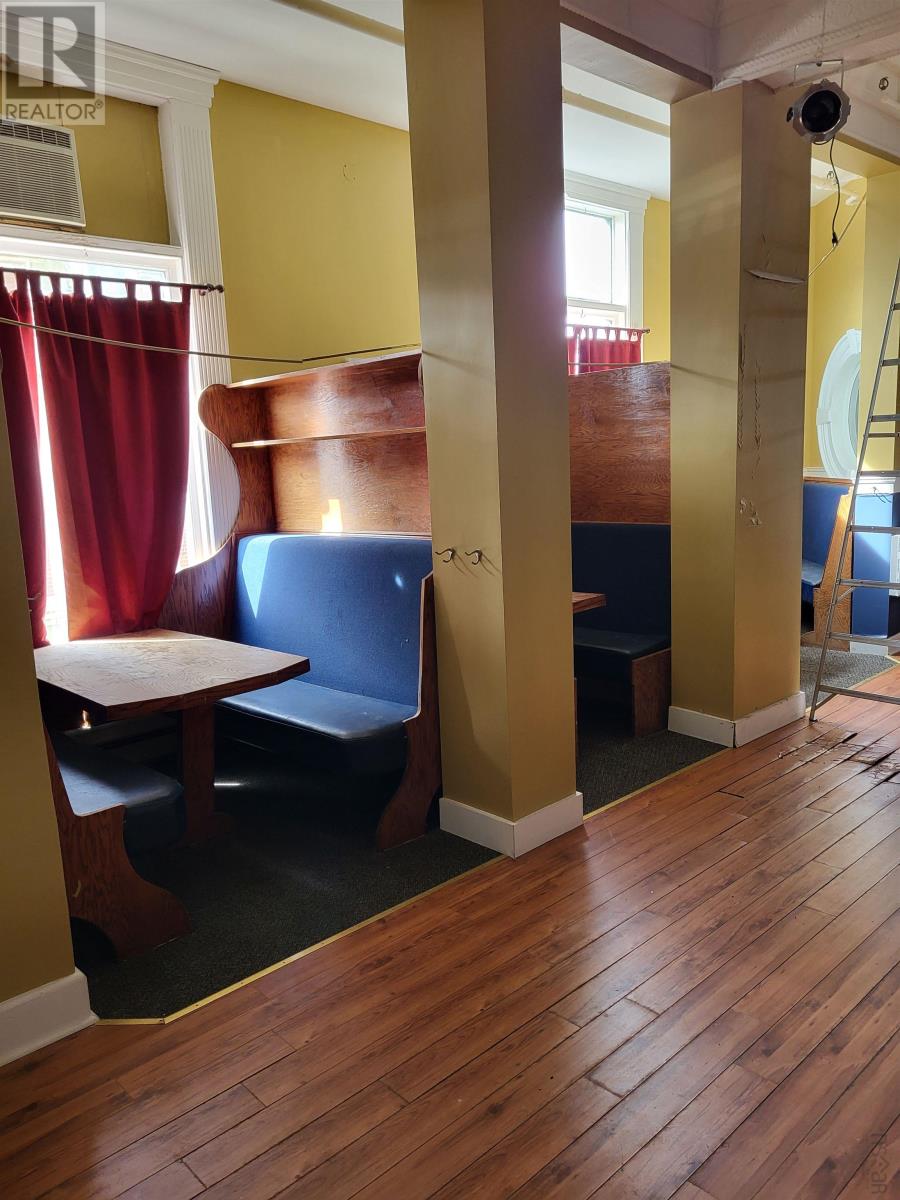 149 Main Street - Photo 5 of 16, Liverpool, Nova Scotia
