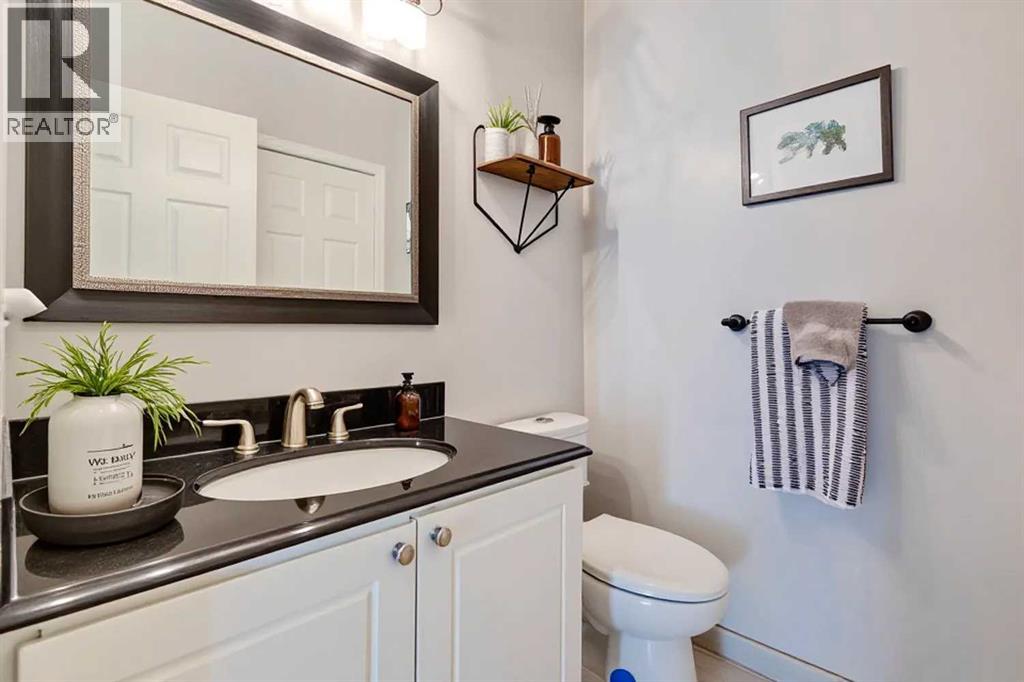 Single Family House for Sale in  Sierra Nevada Close SW Signal Hill Calgary 