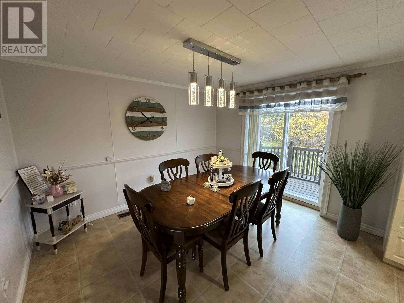 7 Earles Road - 14
